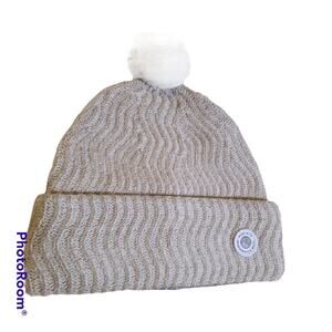 NWT allbirds The Pom Beanie - Regen Bough (Cream) - One Size